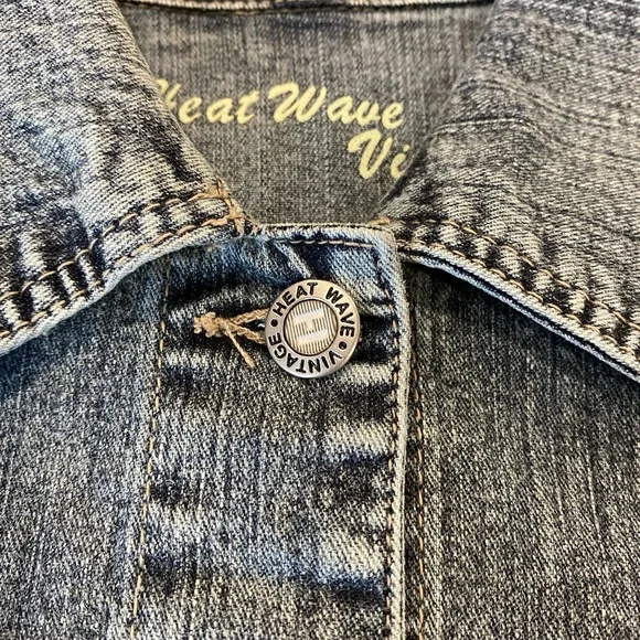 HEAT WAVE VINTAGE BRAND CROPPED JEAN JACKET - Picture 7 of 15